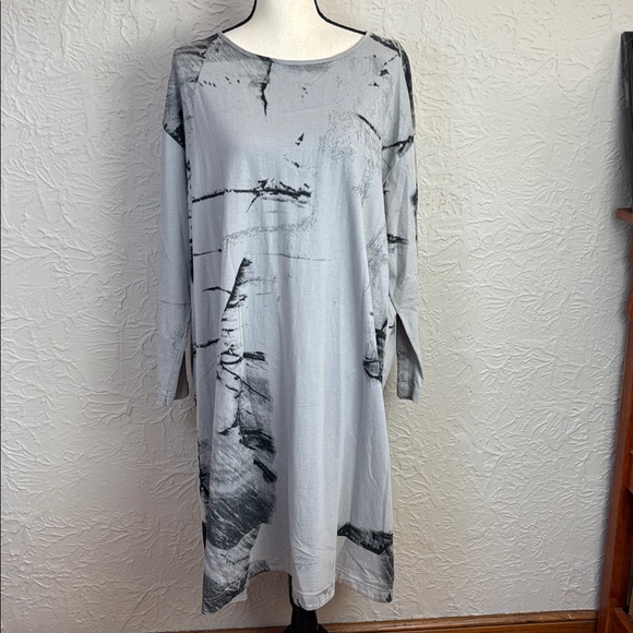Moyuru Abstract Cotton Long Sleeved Dress - Picture 1 of 6